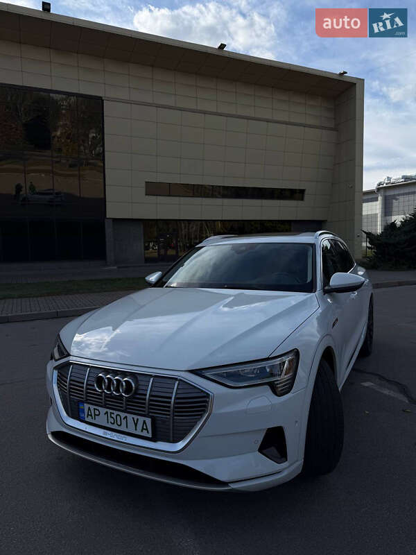 Внедорожник / Кроссовер Audi e-tron 2019 в Запорожье