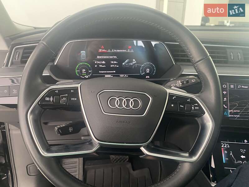 Позашляховик / Кросовер Audi e-tron 2020 в Ірпені