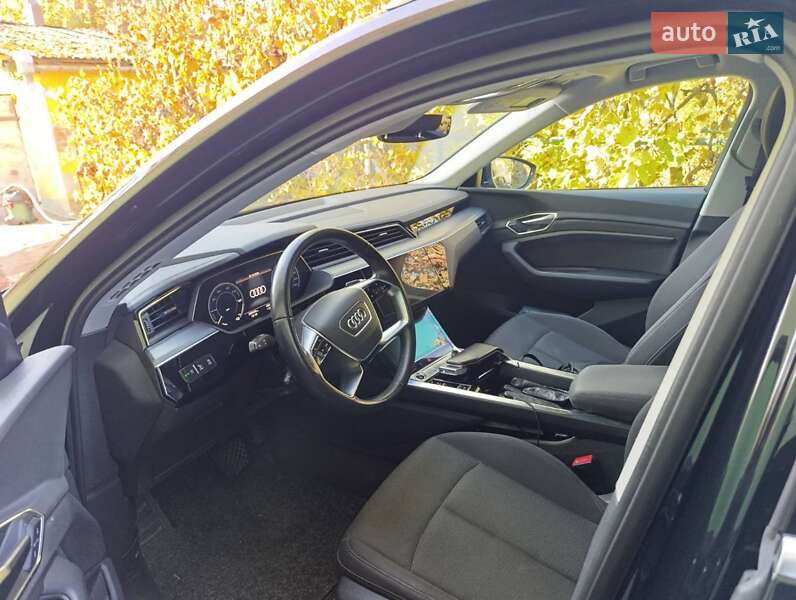Внедорожник / Кроссовер Audi e-tron 2020 в Ивано-Франковске