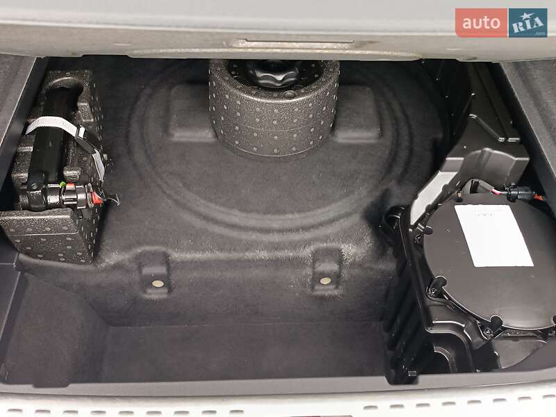 Внедорожник / Кроссовер Audi e-tron 2023 в Львове