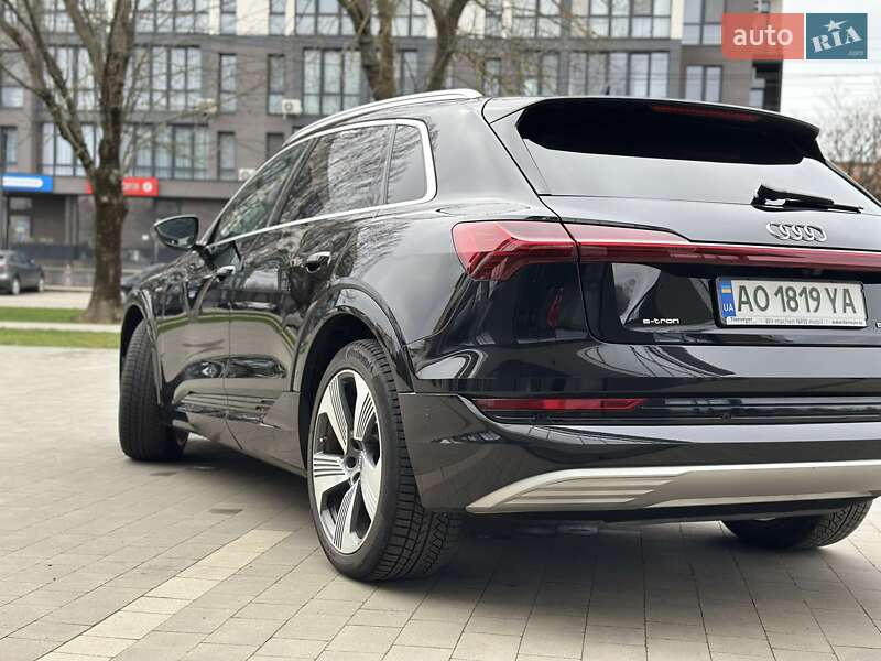 Внедорожник / Кроссовер Audi e-tron 2019 в Ужгороде