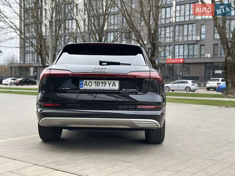 Внедорожник / Кроссовер Audi e-tron 2019 в Ужгороде