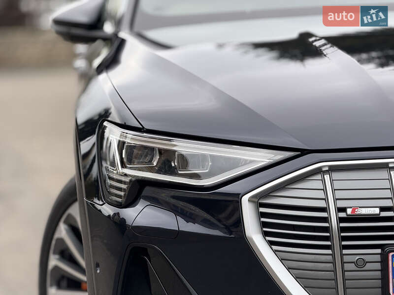 Позашляховик / Кросовер Audi e-tron 2021 в Тернополі
