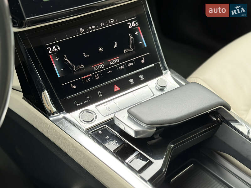Позашляховик / Кросовер Audi e-tron 2021 в Тернополі