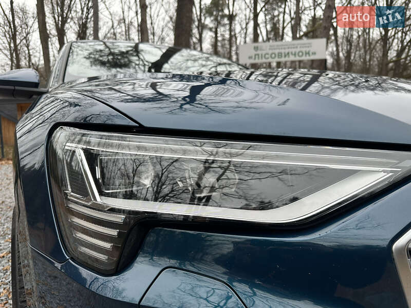 Внедорожник / Кроссовер Audi e-tron 2019 в Киеве