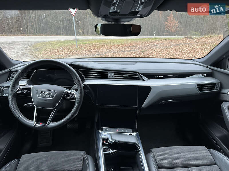 Внедорожник / Кроссовер Audi e-tron 2019 в Киеве