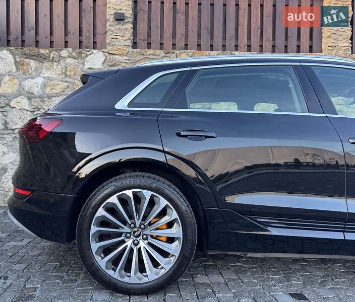 Внедорожник / Кроссовер Audi e-tron 2020 в Ровно