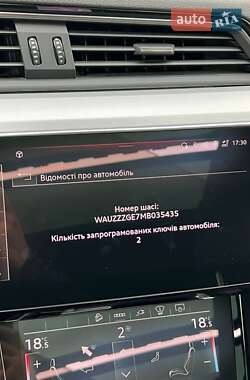 Позашляховик / Кросовер Audi e-tron 2021 в Дніпрі