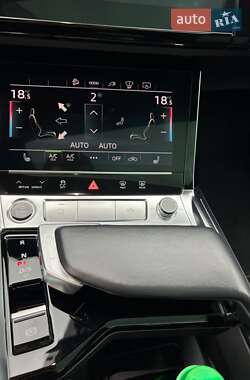 Позашляховик / Кросовер Audi e-tron 2021 в Дніпрі