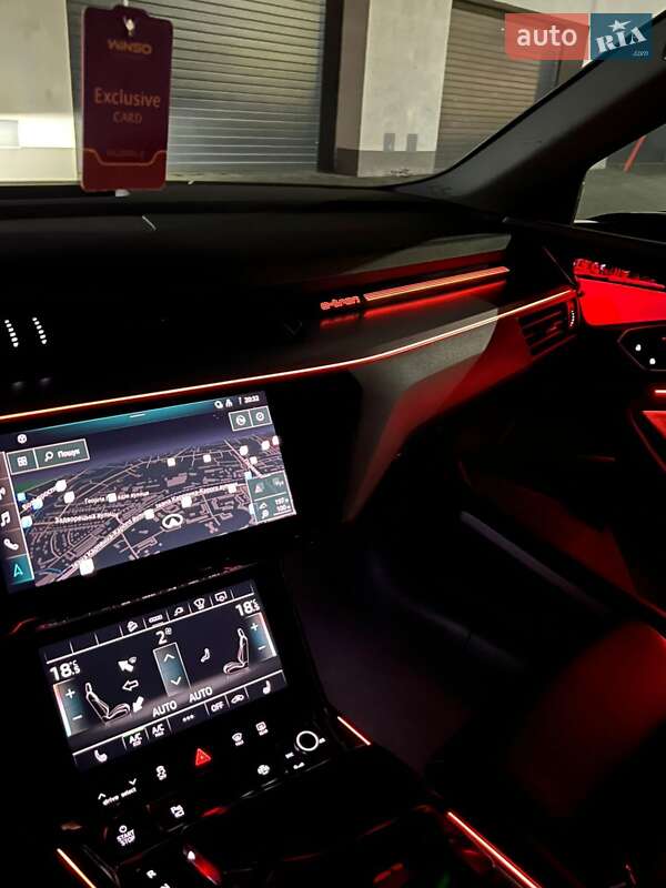 Позашляховик / Кросовер Audi e-tron 2021 в Дніпрі
