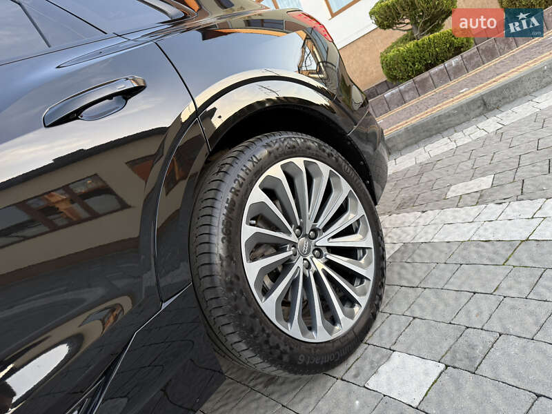 Внедорожник / Кроссовер Audi e-tron 2019 в Дрогобыче
