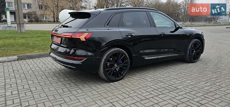 Позашляховик / Кросовер Audi e-tron 2020 в Тернополі
