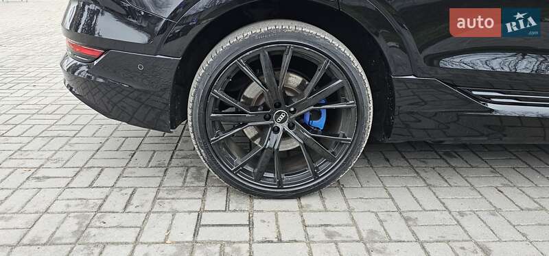 Позашляховик / Кросовер Audi e-tron 2020 в Тернополі