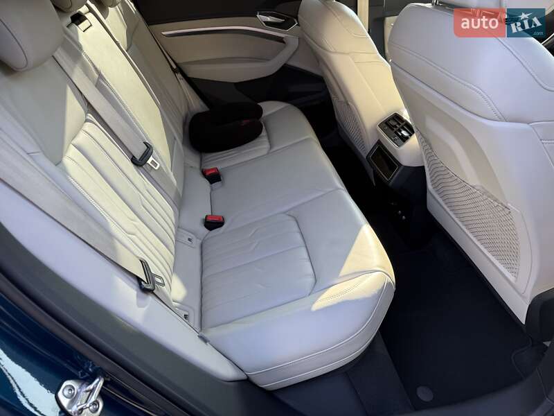 Внедорожник / Кроссовер Audi e-tron 2019 в Днепре