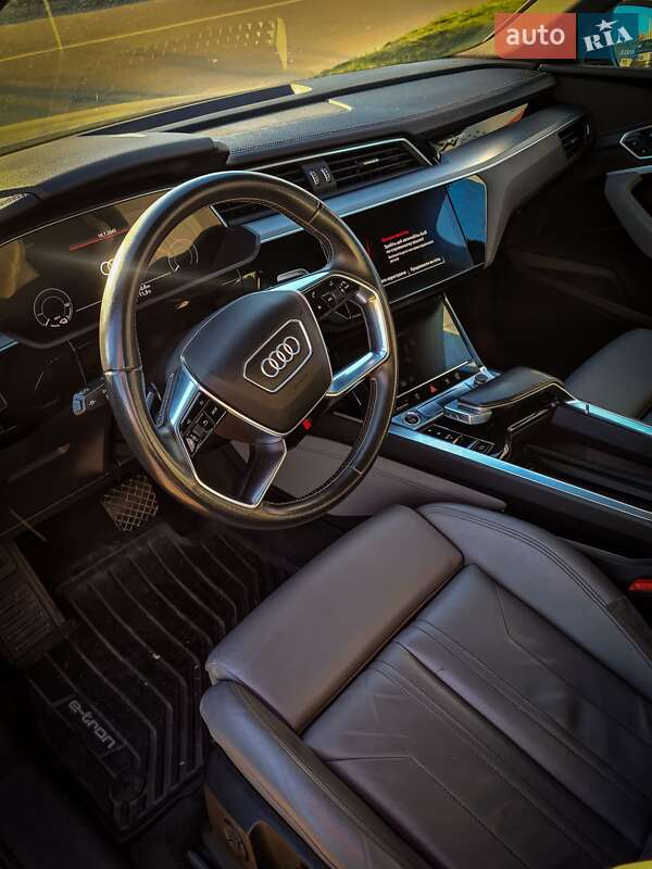 Внедорожник / Кроссовер Audi e-tron 2020 в Кременчуге
