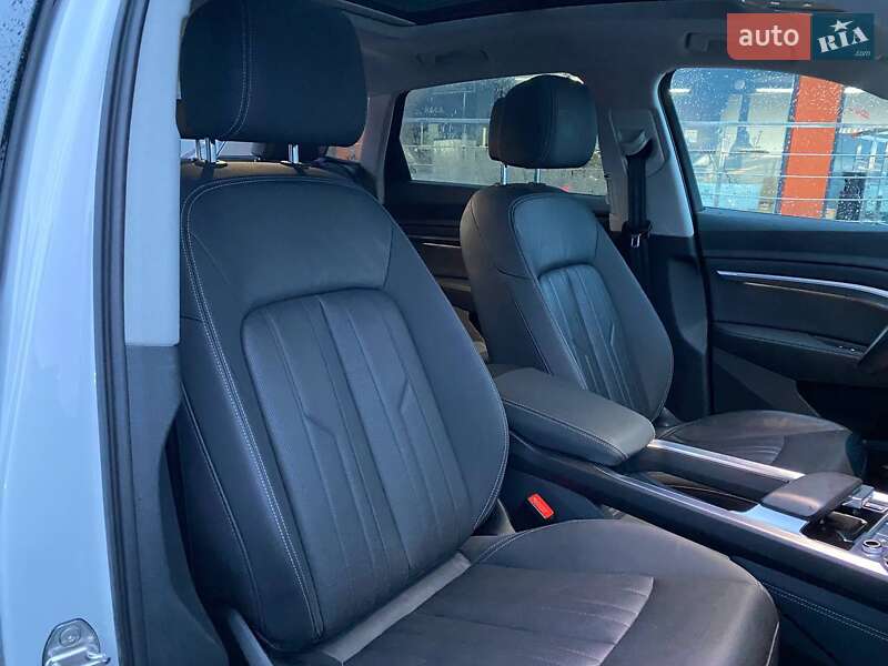 Позашляховик / Кросовер Audi e-tron 2020 в Львові