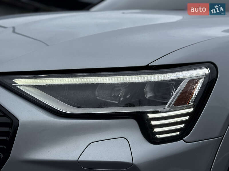 Внедорожник / Кроссовер Audi e-tron 2019 в Киеве фото 6 Внедорожник / Кроссовер Audi e-tron 2019 в Киеве