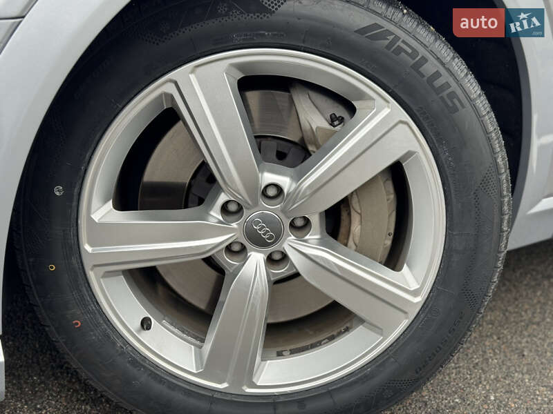 Внедорожник / Кроссовер Audi e-tron 2019 в Киеве фото 8 Внедорожник / Кроссовер Audi e-tron 2019 в Киеве