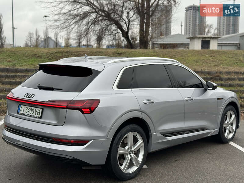 Внедорожник / Кроссовер Audi e-tron 2019 в Киеве фото 11 Внедорожник / Кроссовер Audi e-tron 2019 в Киеве