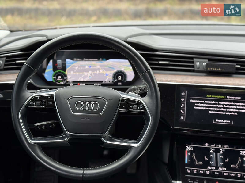 Внедорожник / Кроссовер Audi e-tron 2019 в Киеве фото 23 Внедорожник / Кроссовер Audi e-tron 2019 в Киеве