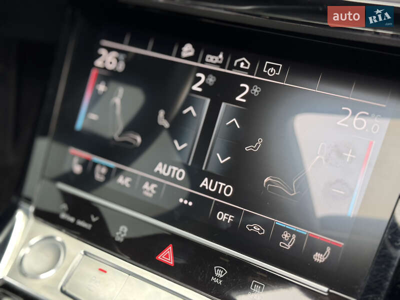 Внедорожник / Кроссовер Audi e-tron 2019 в Киеве фото 28 Внедорожник / Кроссовер Audi e-tron 2019 в Киеве