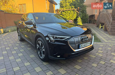 Позашляховик / Кросовер Audi e-tron 2022 в Мукачевому