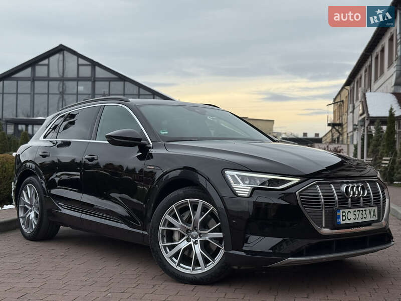 Позашляховик / Кросовер Audi e-tron 2020 в Стрию
