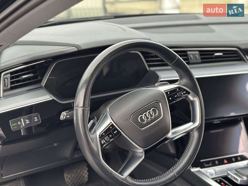 Позашляховик / Кросовер Audi e-tron 2020 в Коломиї