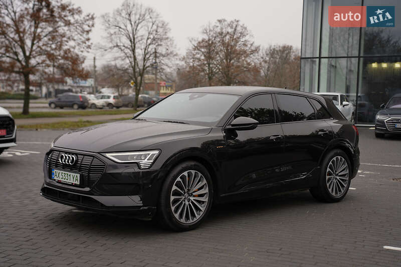 Внедорожник / Кроссовер Audi e-tron 2019 в Харькове