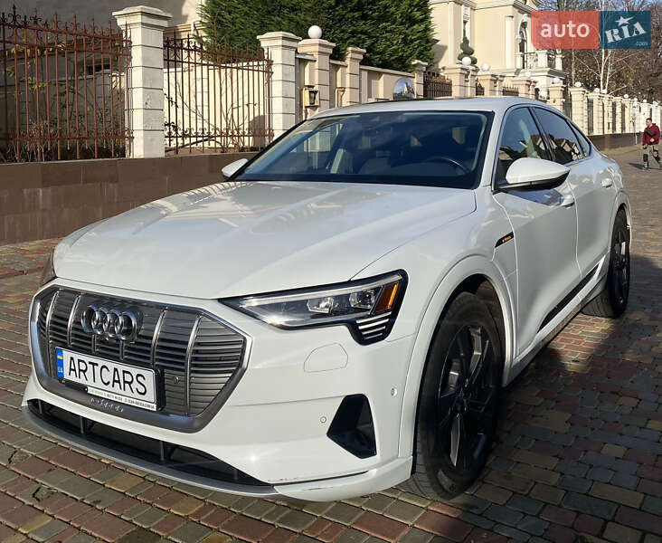 Внедорожник / Кроссовер Audi e-tron 2020 в Одессе