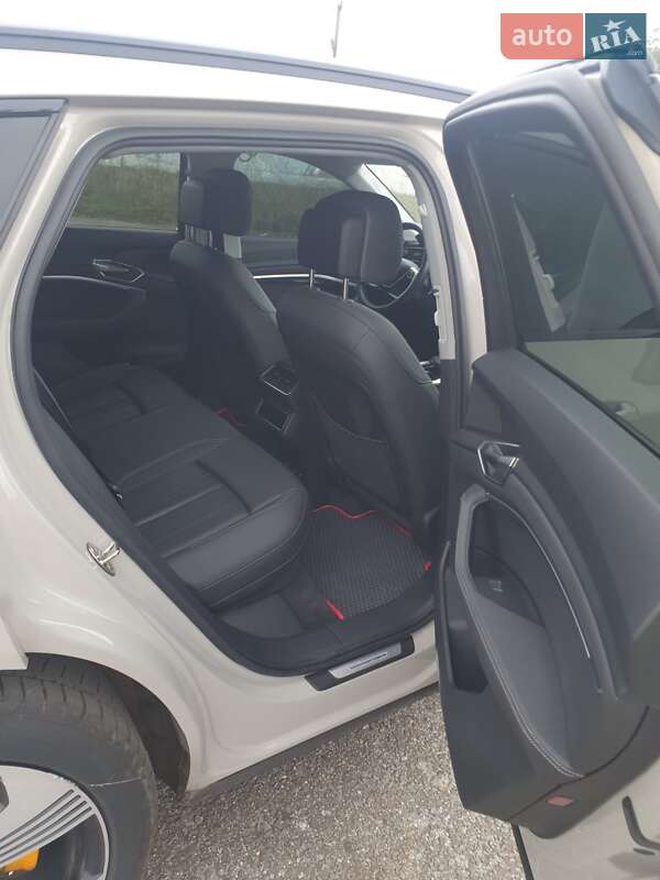 Позашляховик / Кросовер Audi e-tron 2022 в Березані