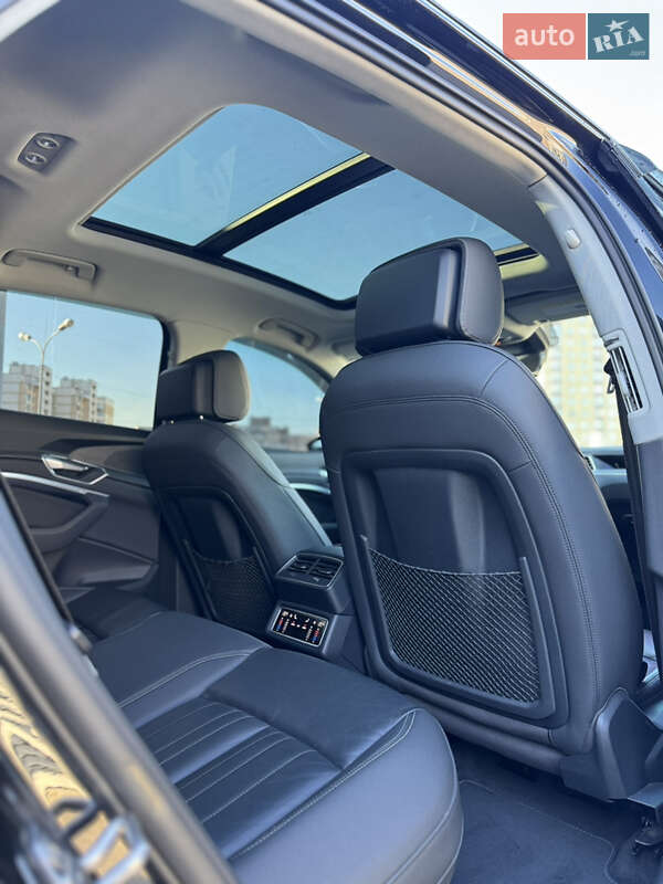 Внедорожник / Кроссовер Audi e-tron 2020 в Киеве