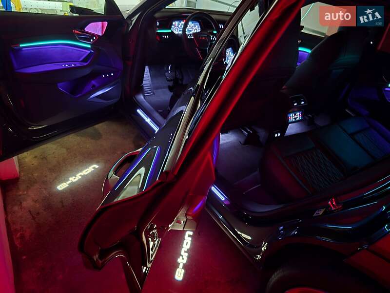 Внедорожник / Кроссовер Audi e-tron 2022 в Житомире
