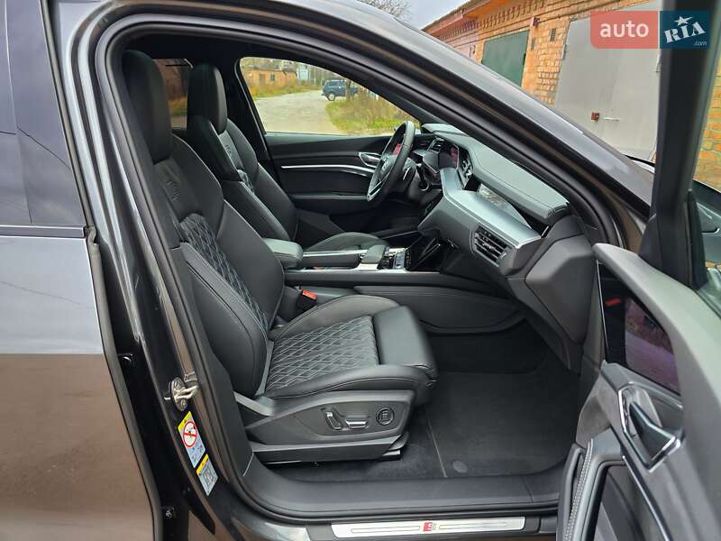 Внедорожник / Кроссовер Audi e-tron 2022 в Житомире