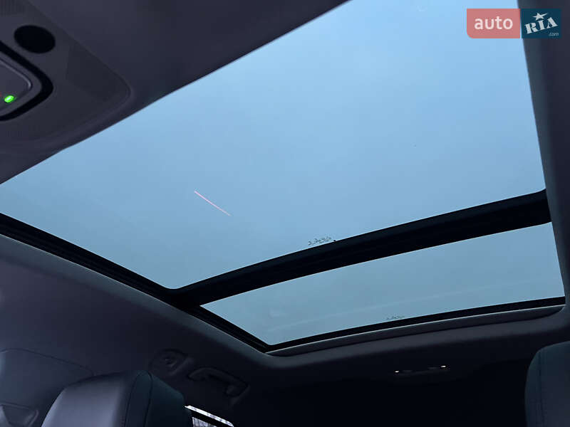 Позашляховик / Кросовер Audi e-tron 2022 в Луцьку