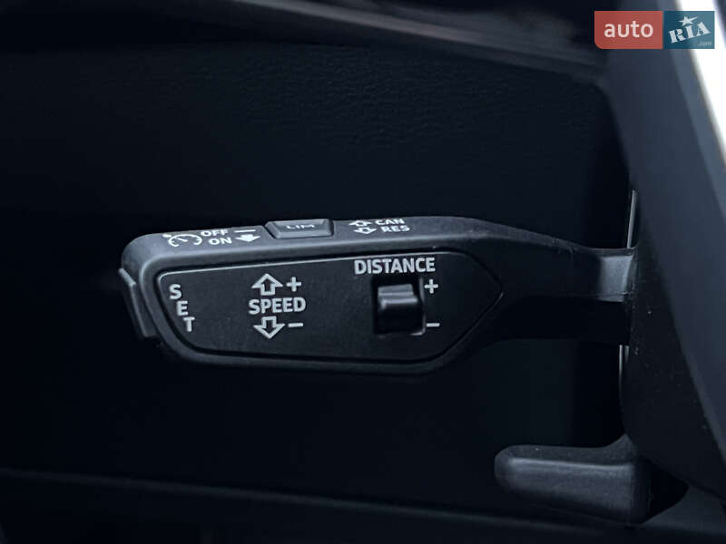 Позашляховик / Кросовер Audi e-tron 2022 в Луцьку