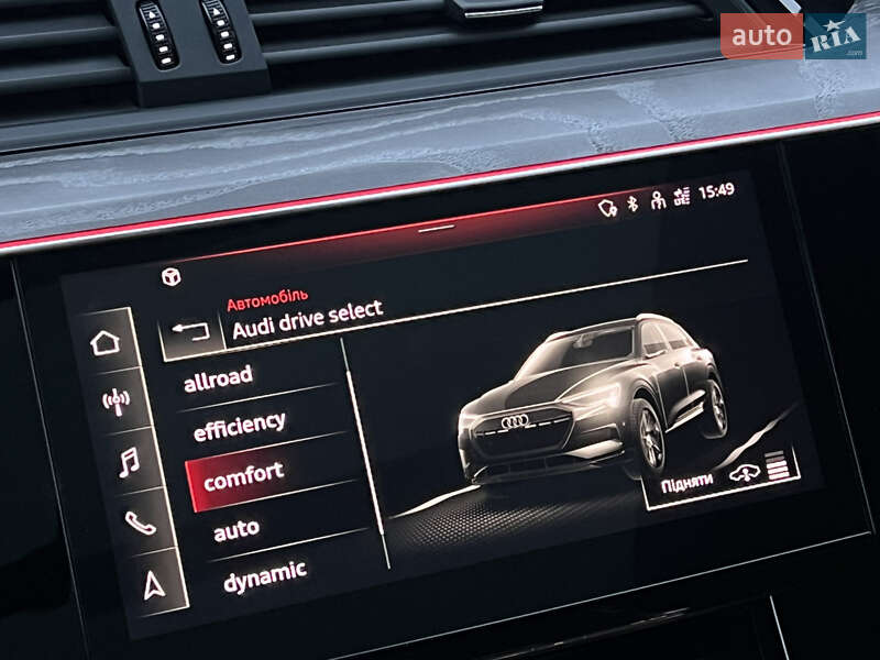 Позашляховик / Кросовер Audi e-tron 2022 в Луцьку