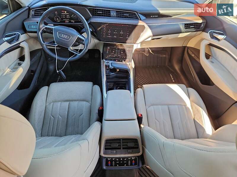 Внедорожник / Кроссовер Audi e-tron 2021 в Днепре