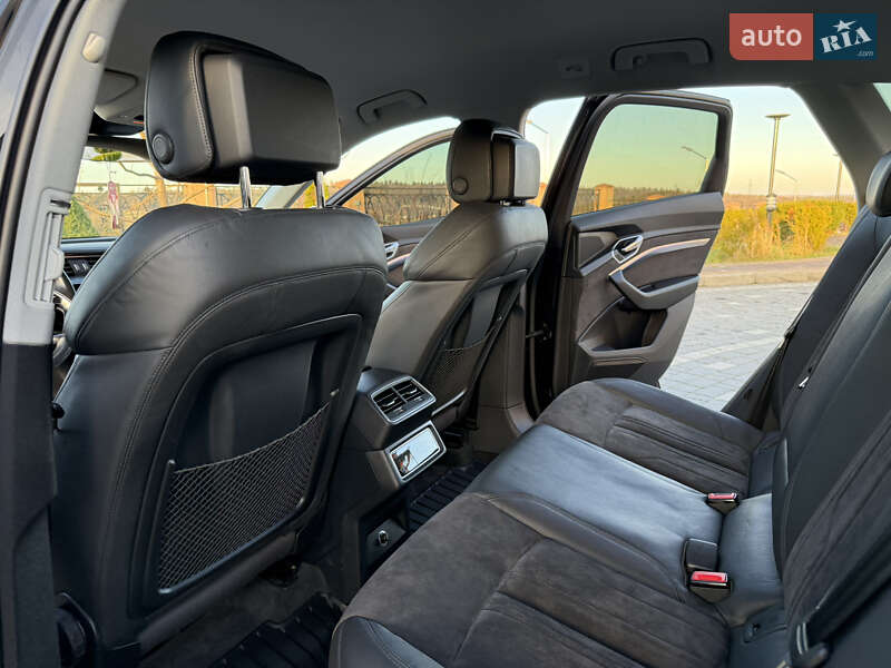 Внедорожник / Кроссовер Audi e-tron 2020 в Львове фото 80 Внедорожник / Кроссовер Audi e-tron 2020 в Львове