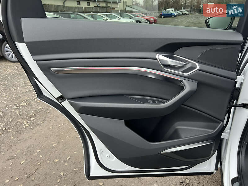 Внедорожник / Кроссовер Audi e-tron 2023 в Луцке