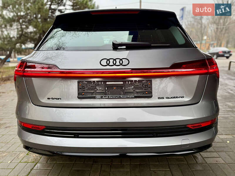 Внедорожник / Кроссовер Audi e-tron 2022 в Днепре фото 7 Внедорожник / Кроссовер Audi e-tron 2022 в Днепре