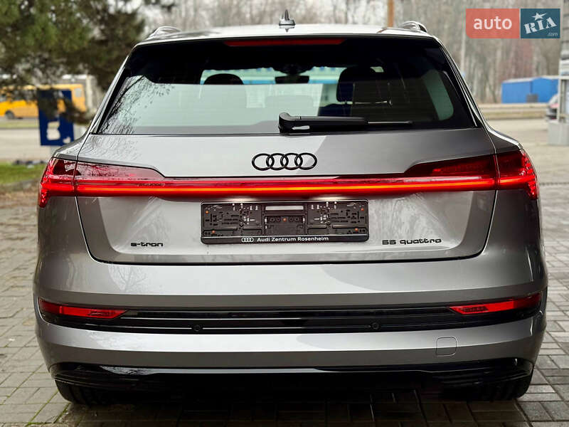 Внедорожник / Кроссовер Audi e-tron 2022 в Днепре фото 14 Внедорожник / Кроссовер Audi e-tron 2022 в Днепре