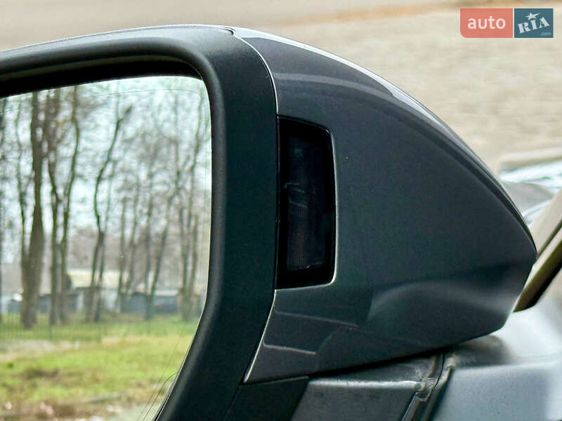 Внедорожник / Кроссовер Audi e-tron 2022 в Днепре фото 23 Внедорожник / Кроссовер Audi e-tron 2022 в Днепре