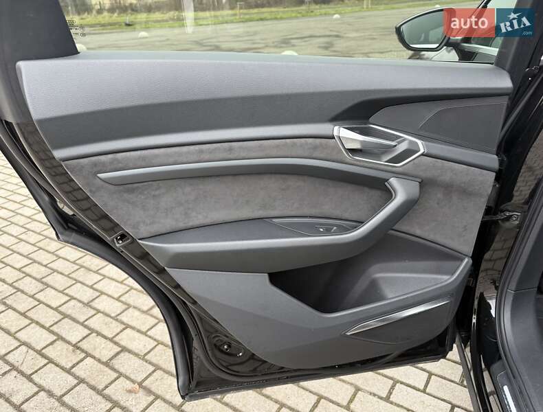 Внедорожник / Кроссовер Audi e-tron 2020 в Львове