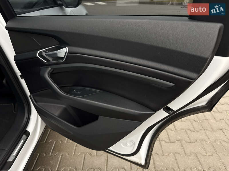 Внедорожник / Кроссовер Audi e-tron 2021 в Тернополе фото 31 Внедорожник / Кроссовер Audi e-tron 2021 в Тернополе
