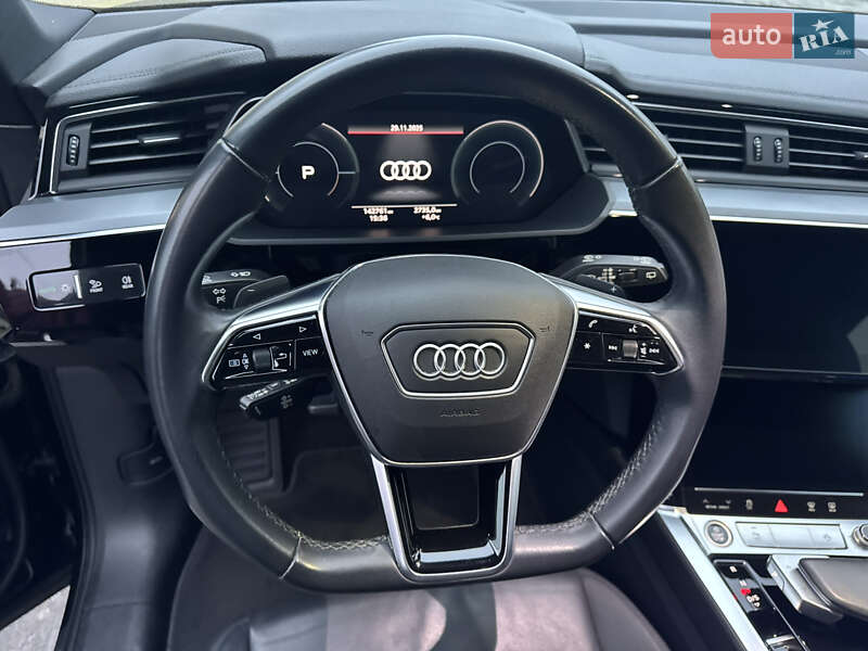 Позашляховик / Кросовер Audi e-tron 2022 в Житомирі