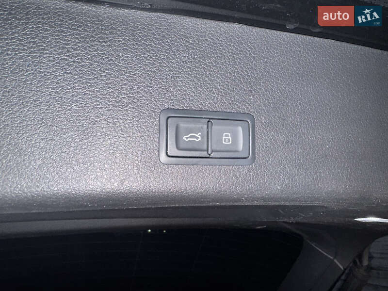 Позашляховик / Кросовер Audi e-tron 2022 в Житомирі