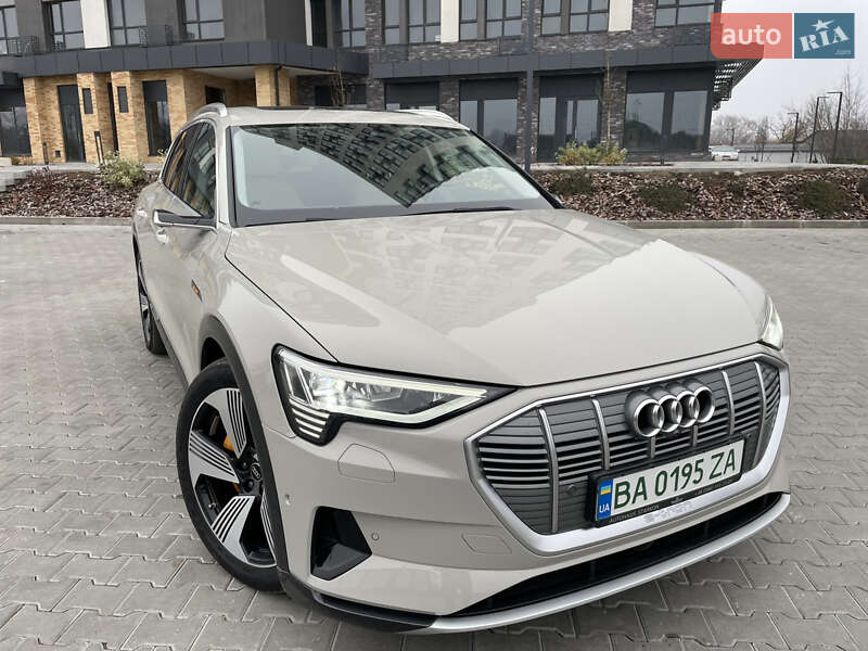 Внедорожник / Кроссовер Audi e-tron 2018 в Кропивницком