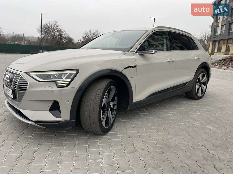 Внедорожник / Кроссовер Audi e-tron 2018 в Кропивницком