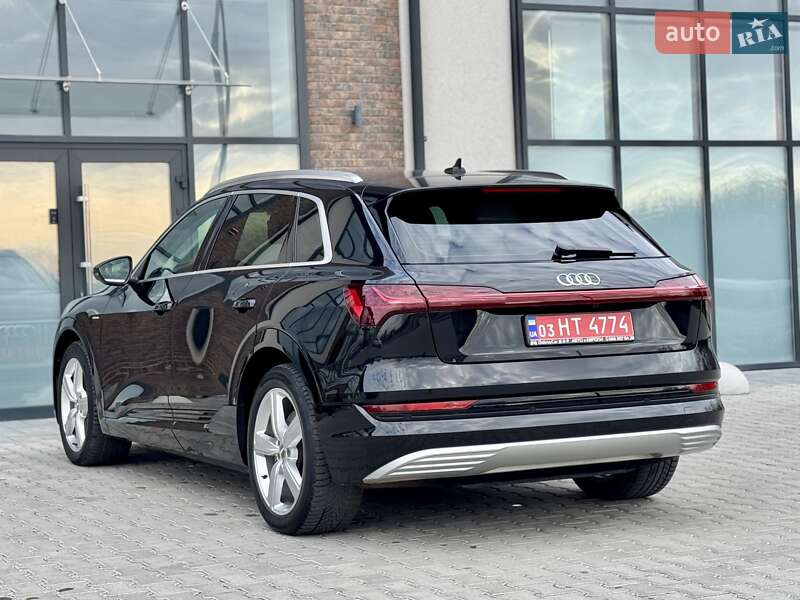 Внедорожник / Кроссовер Audi e-tron 2019 в Тернополе